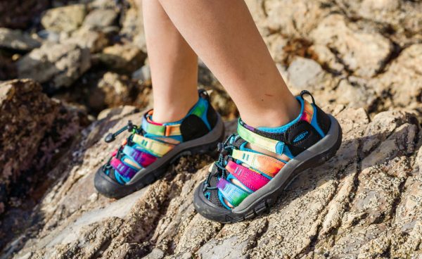 Big Kids' Newport H2 | Bright Aqua/Giggle Pink